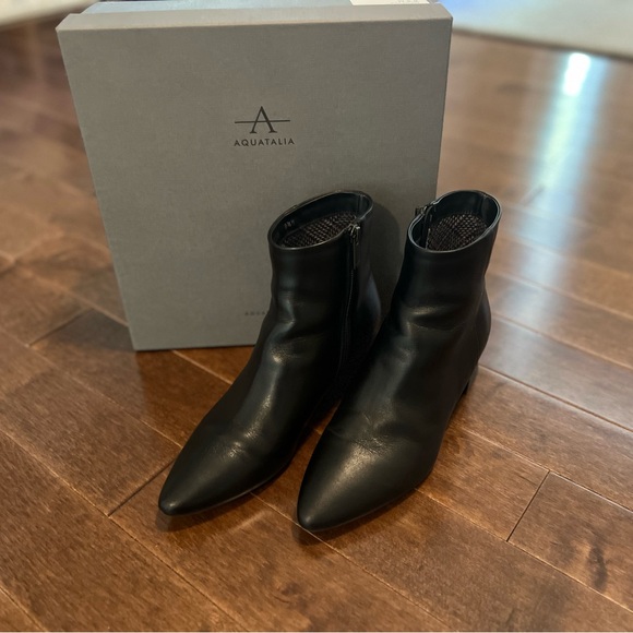 s-l400.jpg Aquatalia Elegant Black Leather Ankle Boots